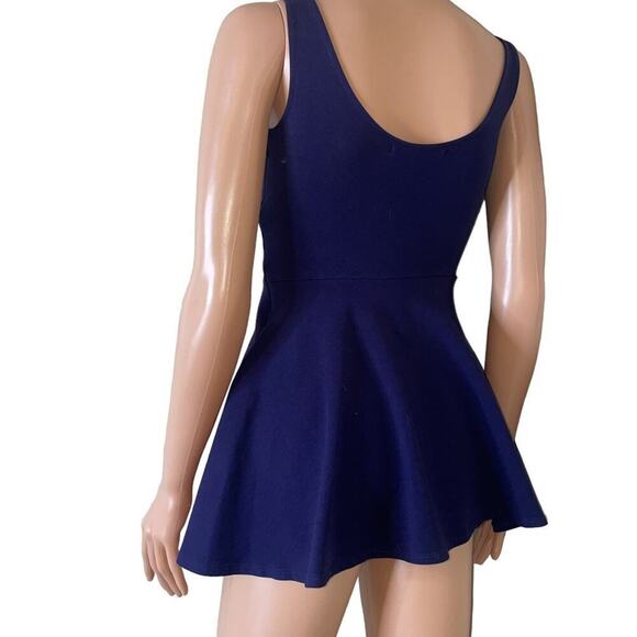 LuLu’s dress Feel Good Navy Blue Skort Dress V- plung neck SZ XS fit & flare - Picture 3 of 10